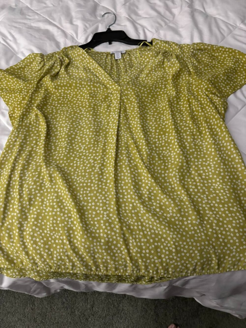 Rose and Olive Blouse - Picture 2 of 5
